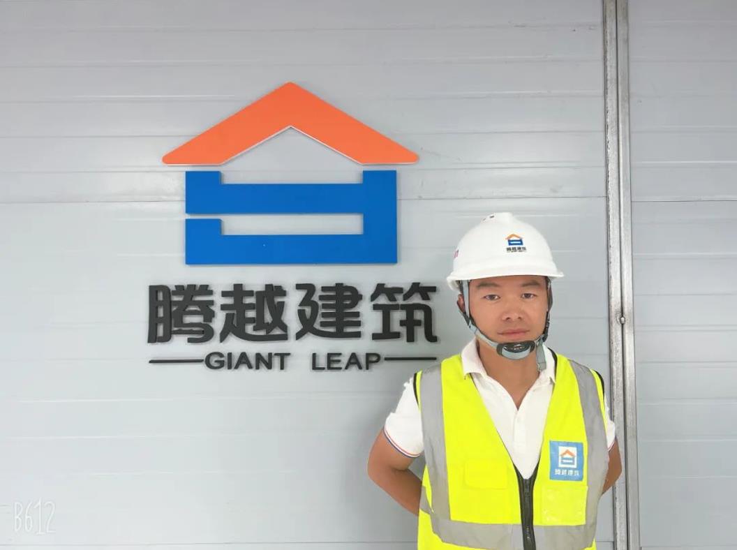 先鋒人物|相伴12年，從“人民衛(wèi)士”到“騰越鐵軍”